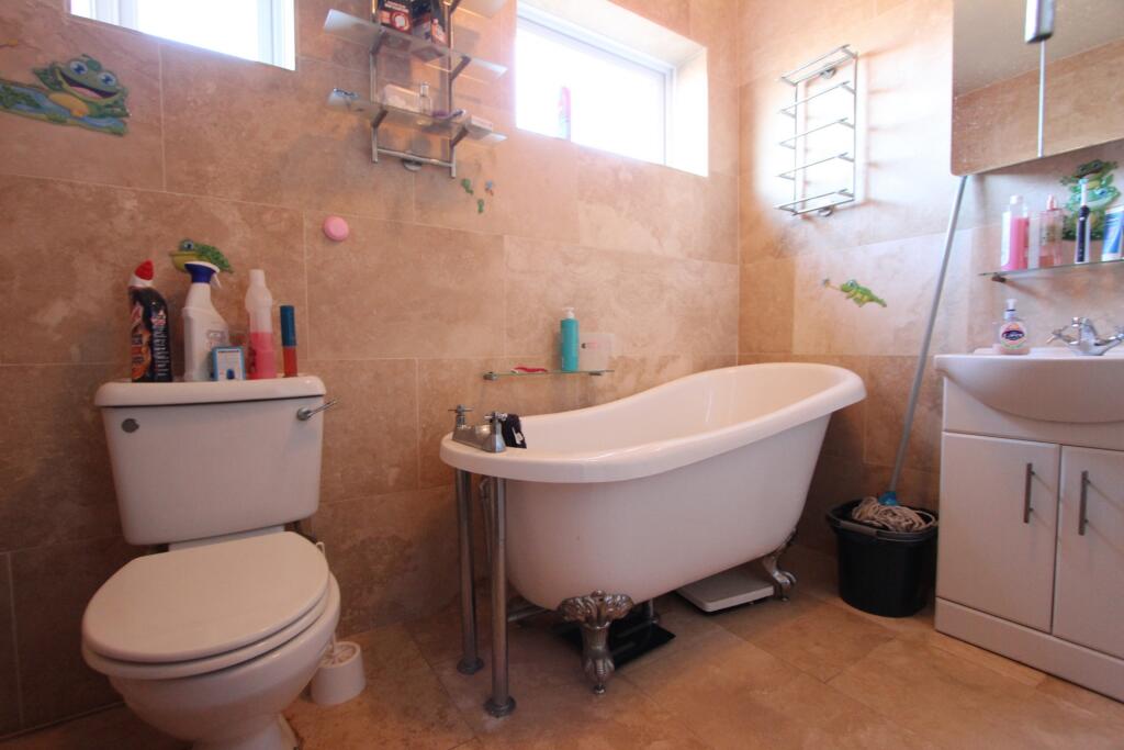 House in Canterbury - View 5