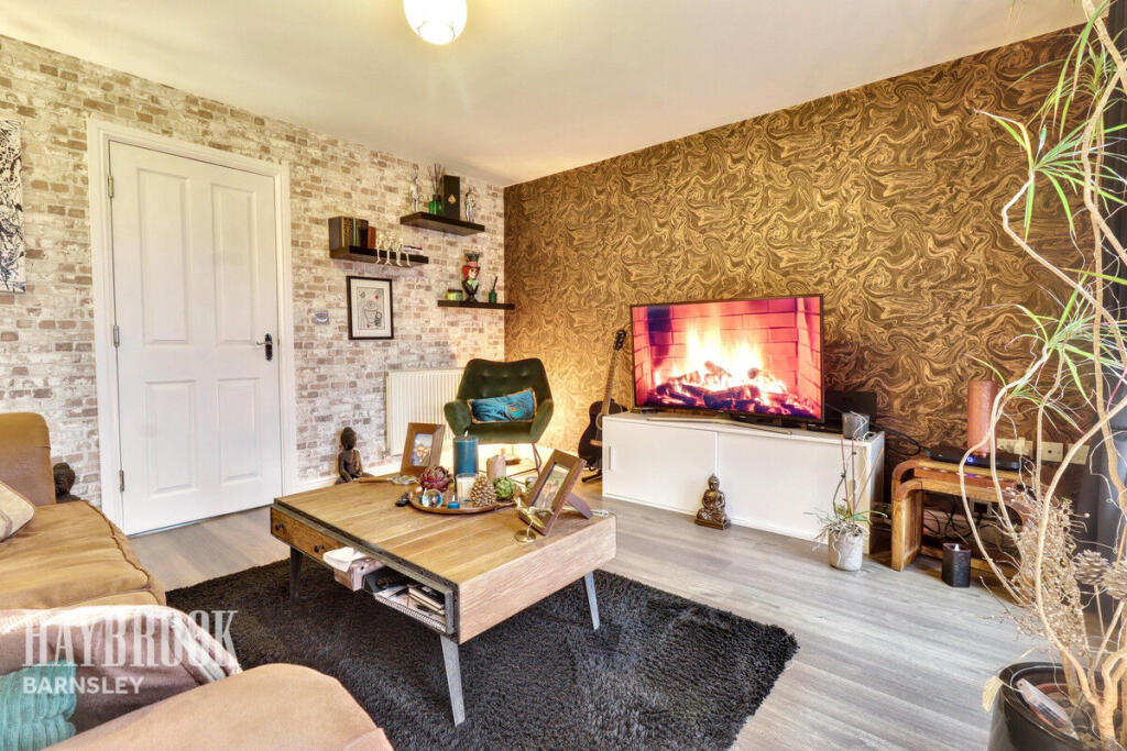 8 Windhill Rise photo 4