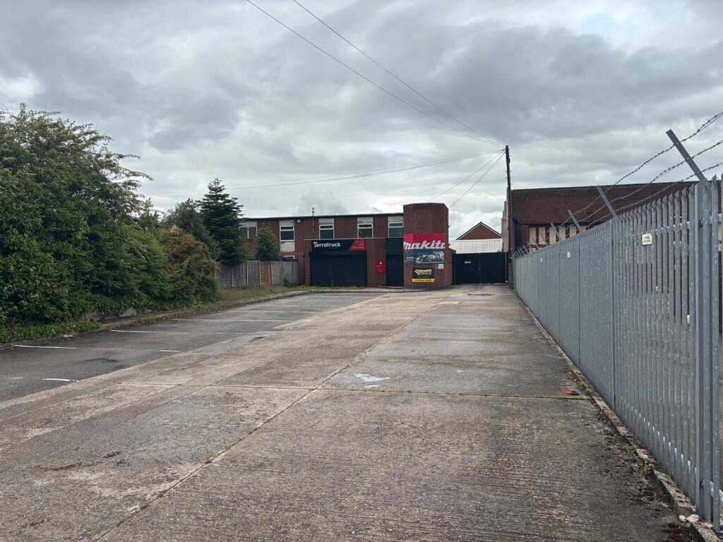 Main image of property: 87 - 89 Portland Road, Hucknall, Nottingham, NG15