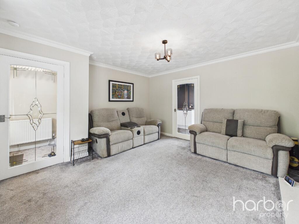 Burn Crescent, Motherwell, North Lanarkshire, ML1 4NL photo 3