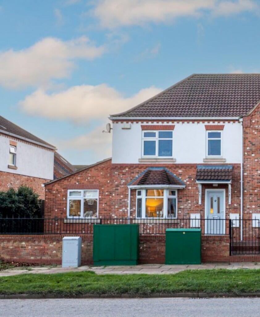 Main image of property: Villa Court, Grimsby, Lincolnshire, DN32