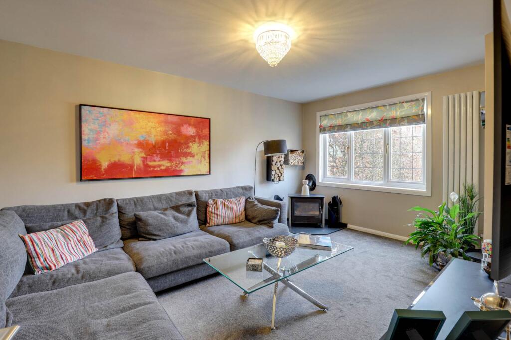 Bensgrove Close, Woodcote, South Oxfordshire - More