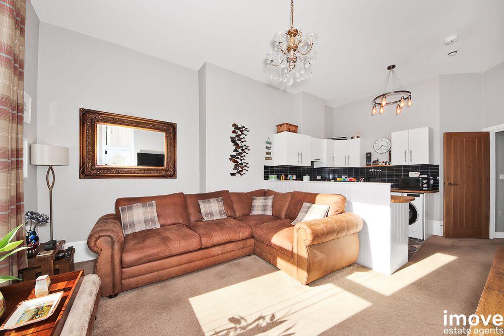 Apartment in Torquay, Upton - View 5