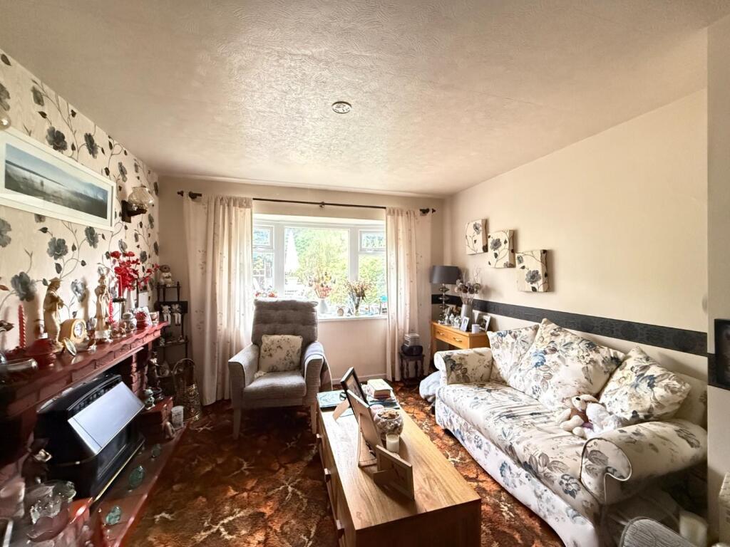 House in Wakefield - View 5