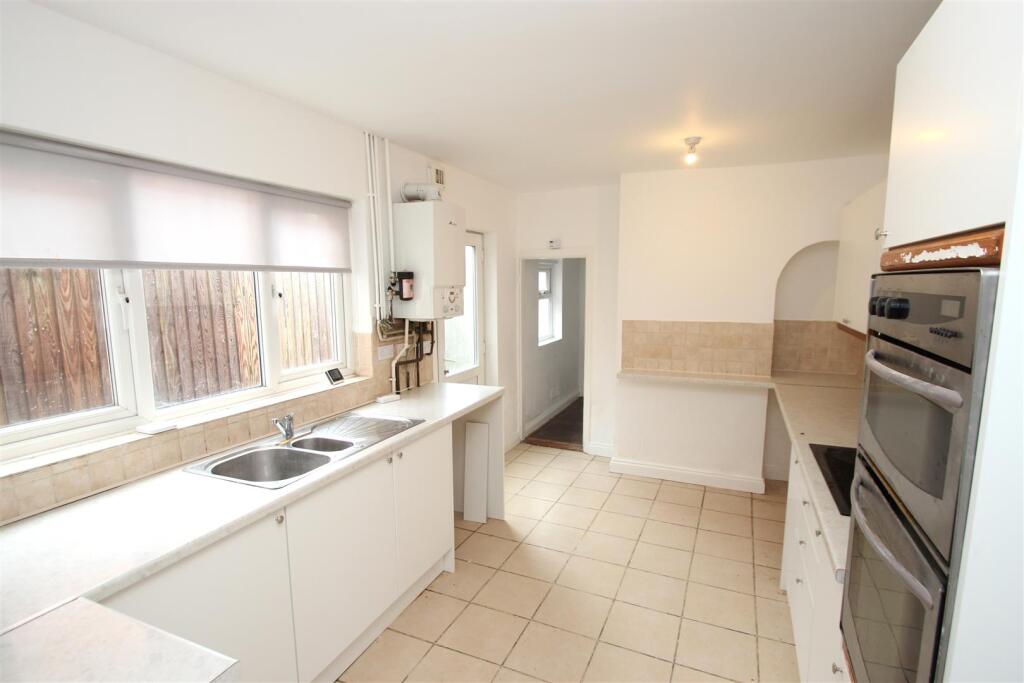 Queen Street, Rushden - View 4