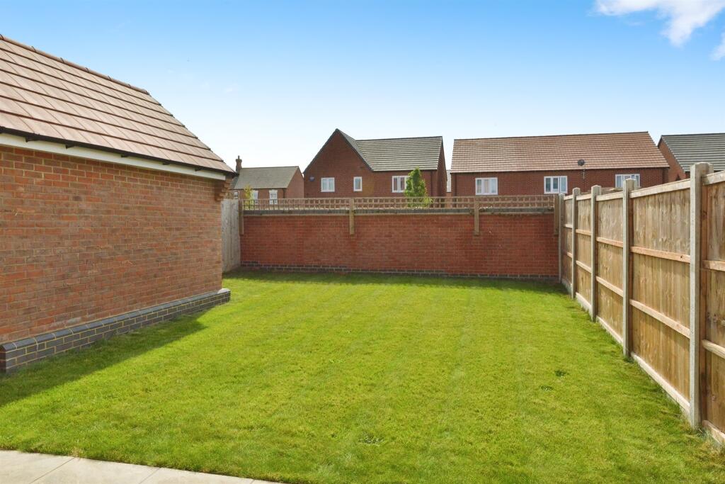Newcome Street, Hanslope, Milton Keynes photo 2