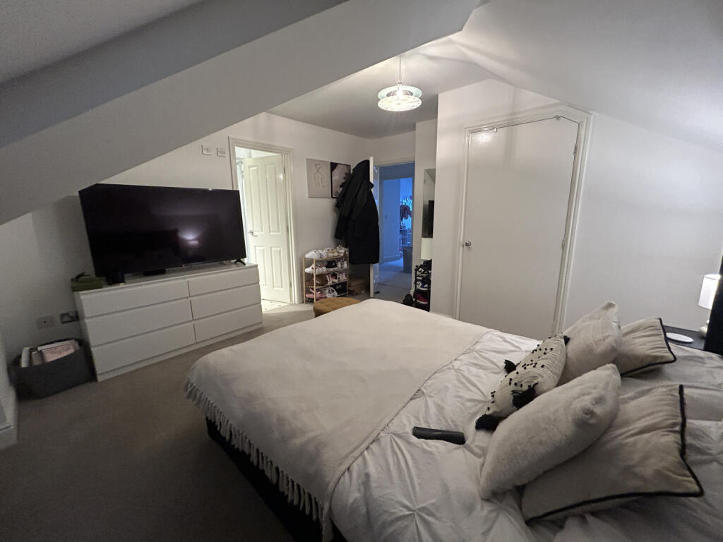 Apartment in Colchester, Essex - View 3