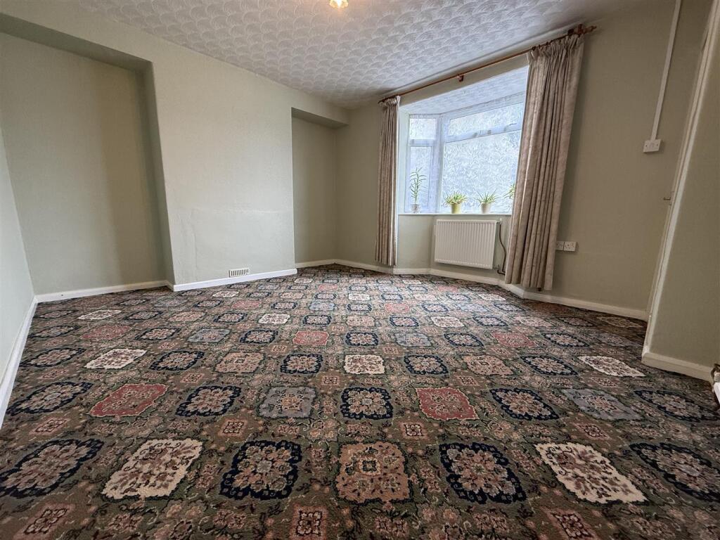 House in Hirwaun, Pen-y-Waun - View 3