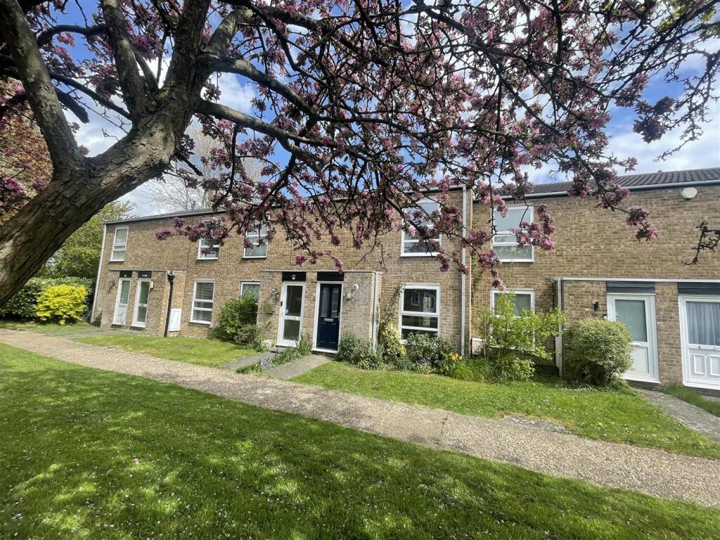 Main image of property: Caling Croft, New Ash Green, Longfield
