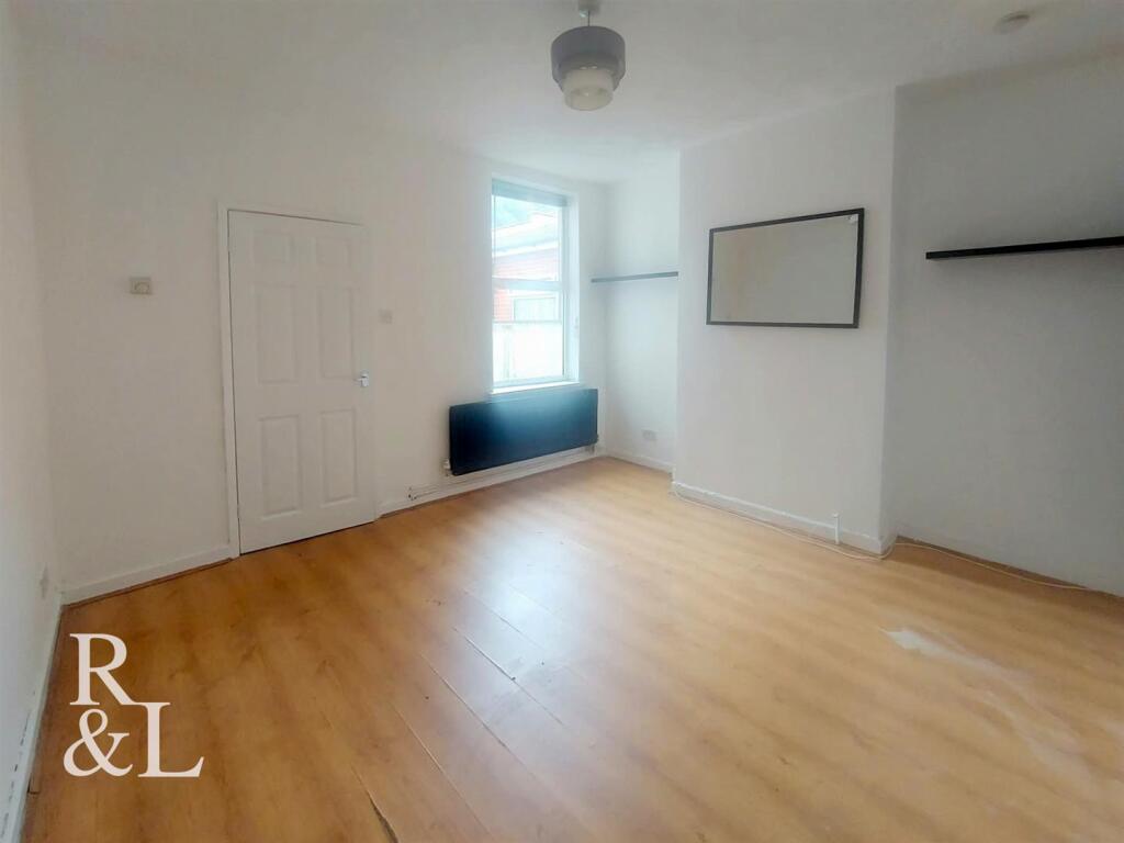 House in Wolverhampton - View 3
