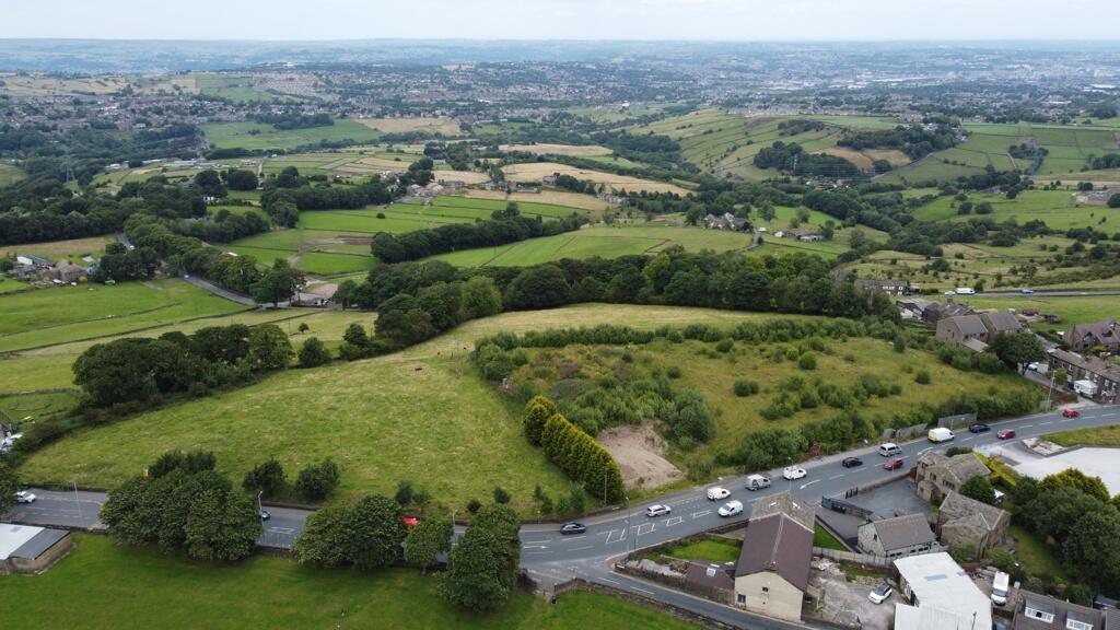 Additional image 3 of Albert Road, Queensbury, Bradford, BD13 1PL