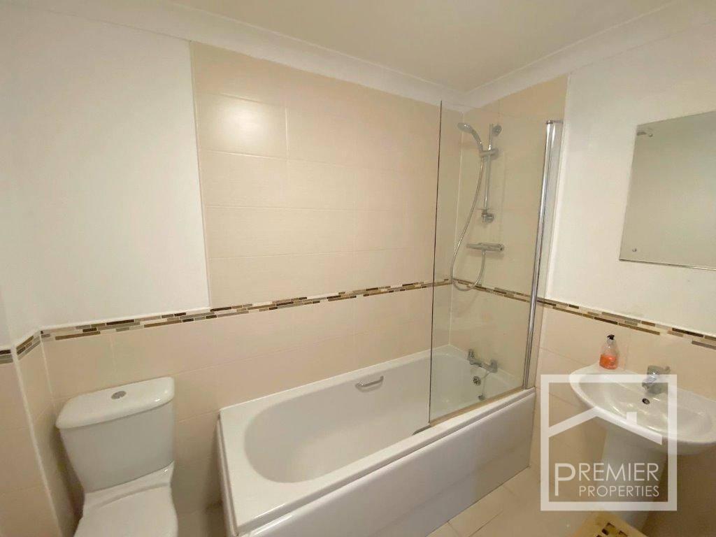 Apartment in Glasgow - View 4