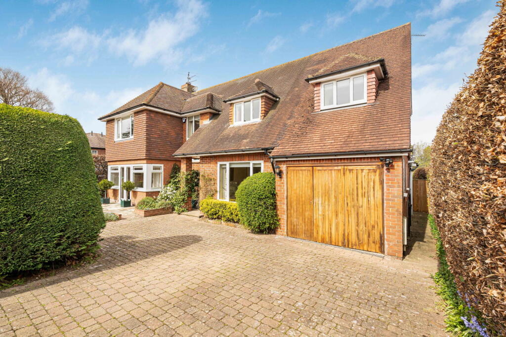 4-bed detached on Merrow Croft, GU1, £1,350,000