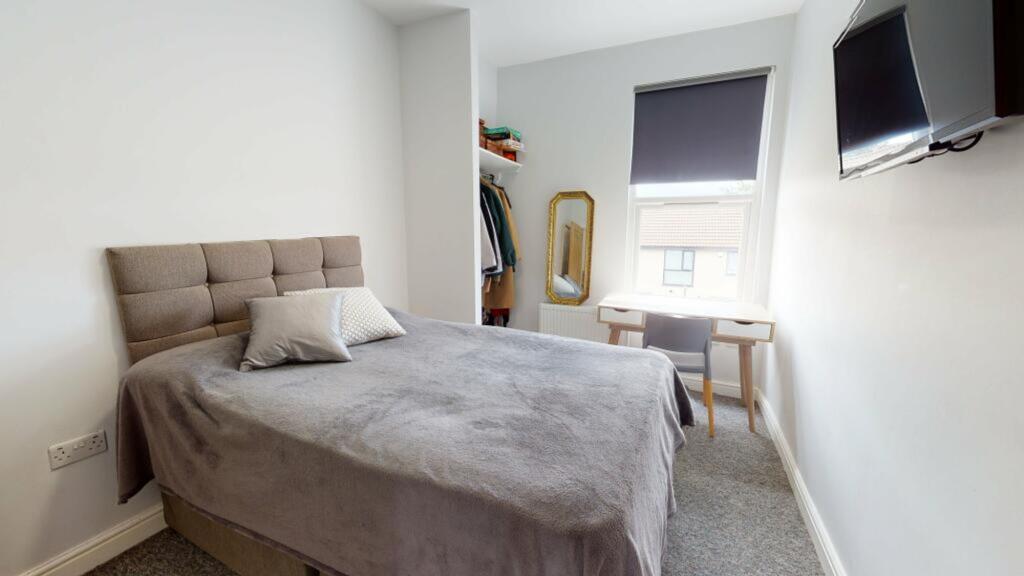 Main image of property: Fishponds Road, Fishponds, BS16