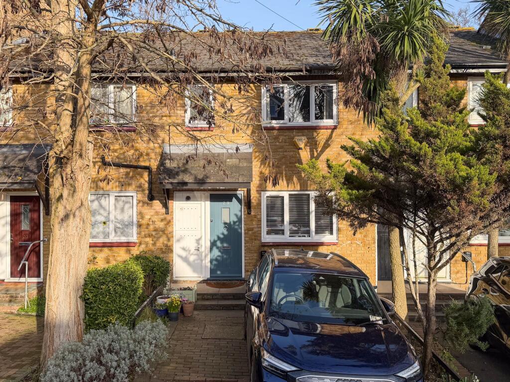 Main image of property: Montem Road, London, SE23