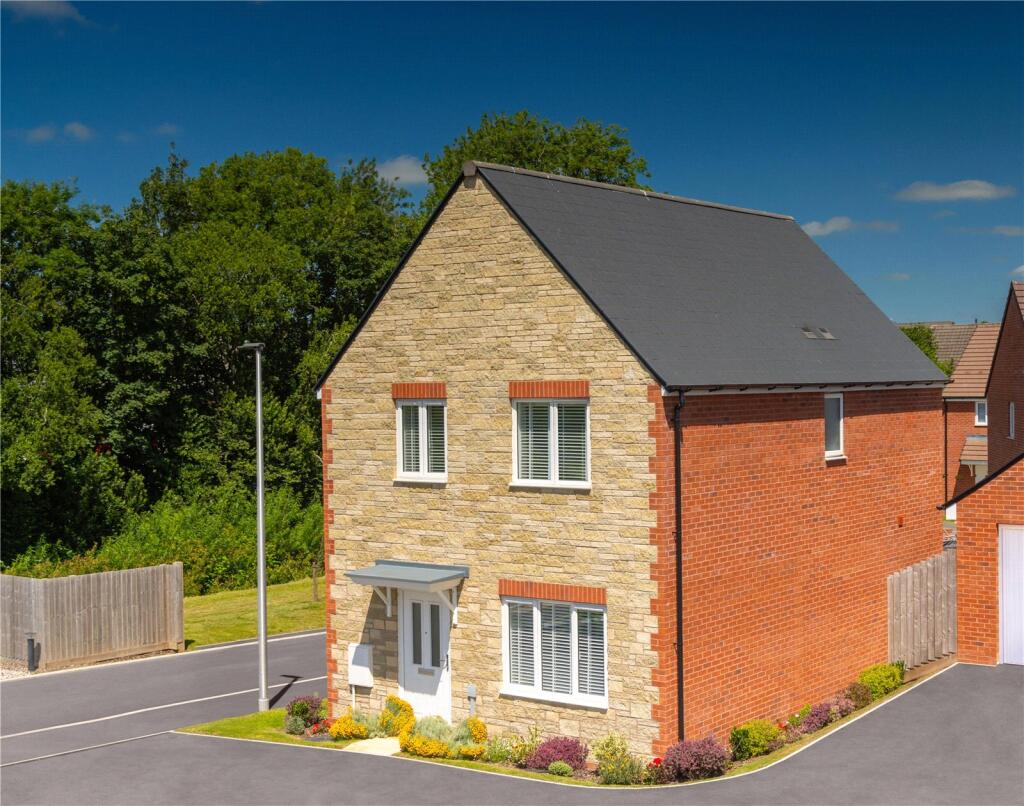 3-bed detached on Plot 68, The Melford, Cashmere Park, Exeter Road, South Molton, Devon, EX36, £285,000