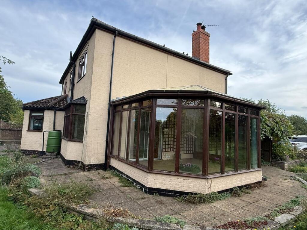 38 Electric Station Road, Sleaford, Lincolnshire, NG34 7QJ - View 3