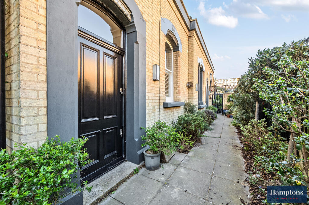 Main image of property: Edwards Passage, London, E1