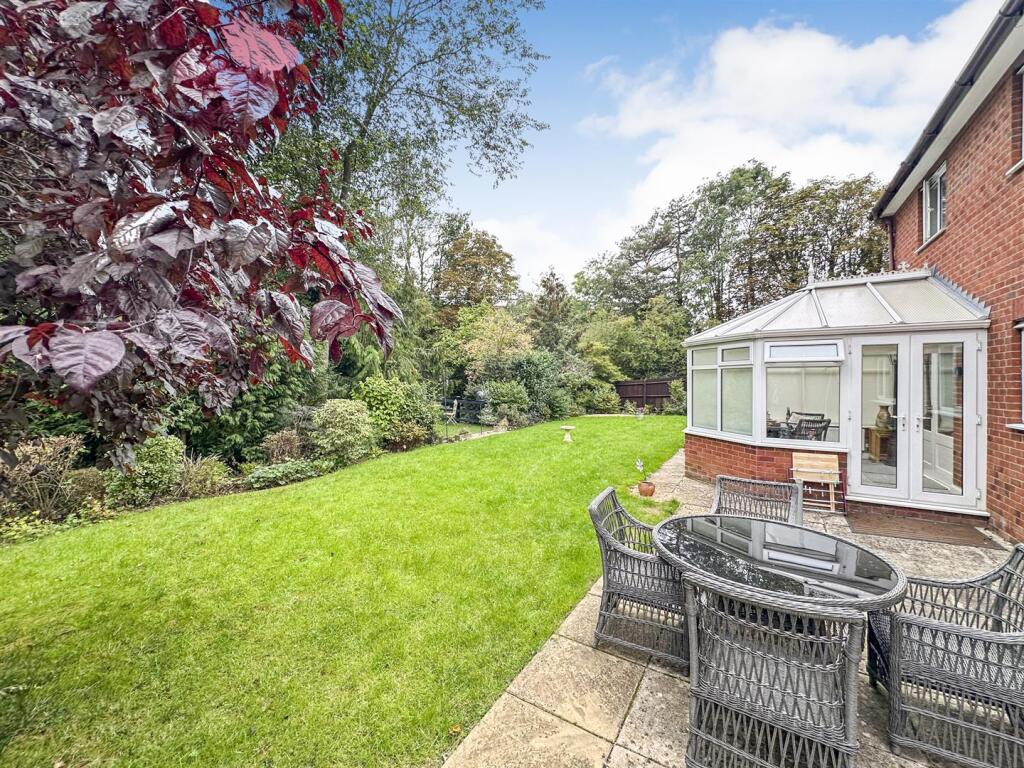 House in Northampton - More
