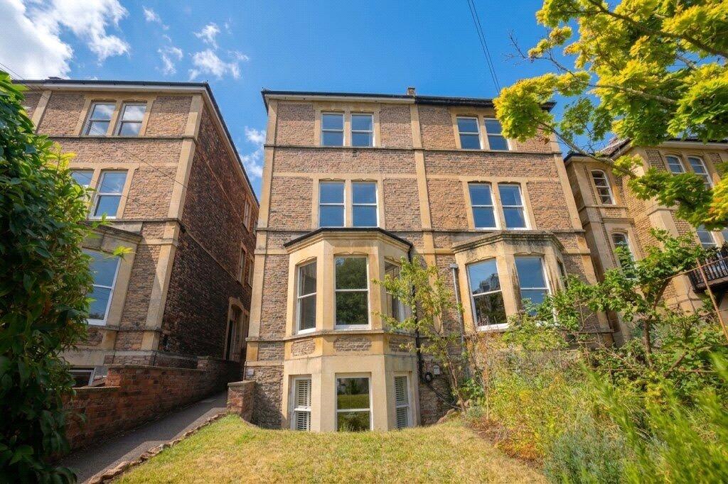 Apartment in Bristol, Clifton Village, Clifton - View 3