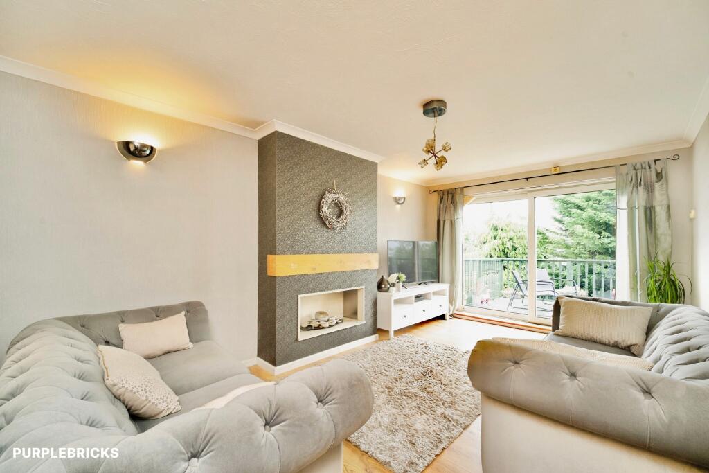 Wimborne Drive, Keighley, BD21 photo 3