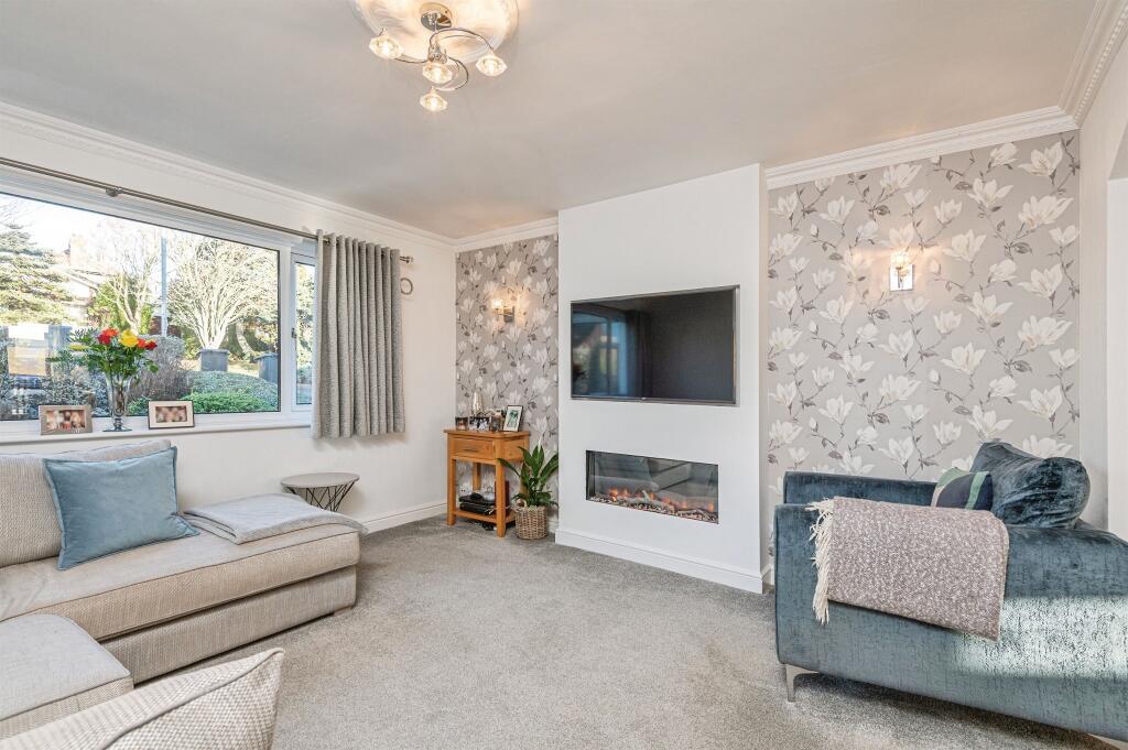 Meadow View, Skelmanthorpe, Huddersfield photo 2