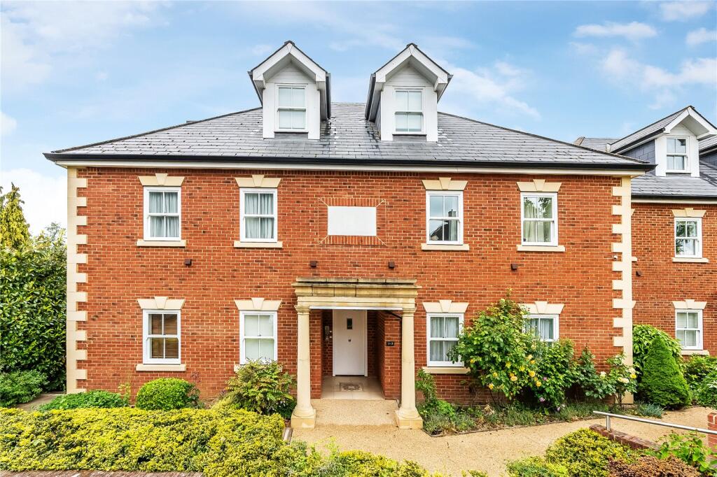 Main image of property: West Hill, Oxted, Surrey, RH8