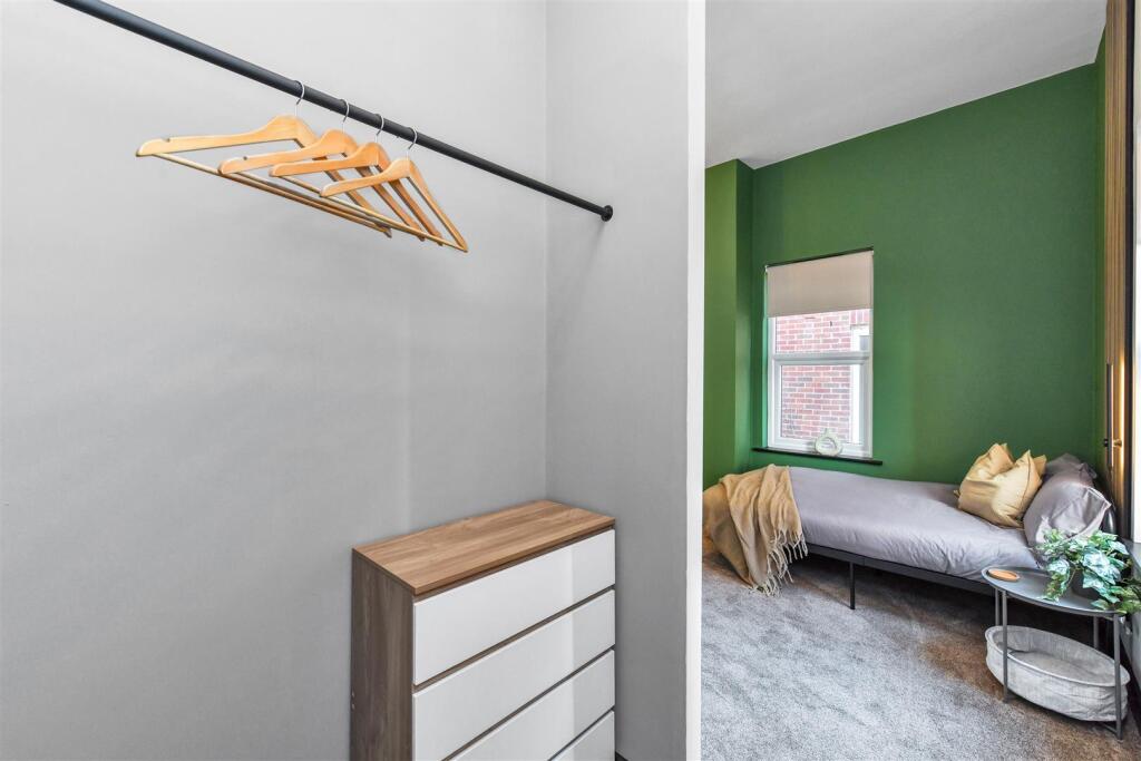 Apartment in Derby - More