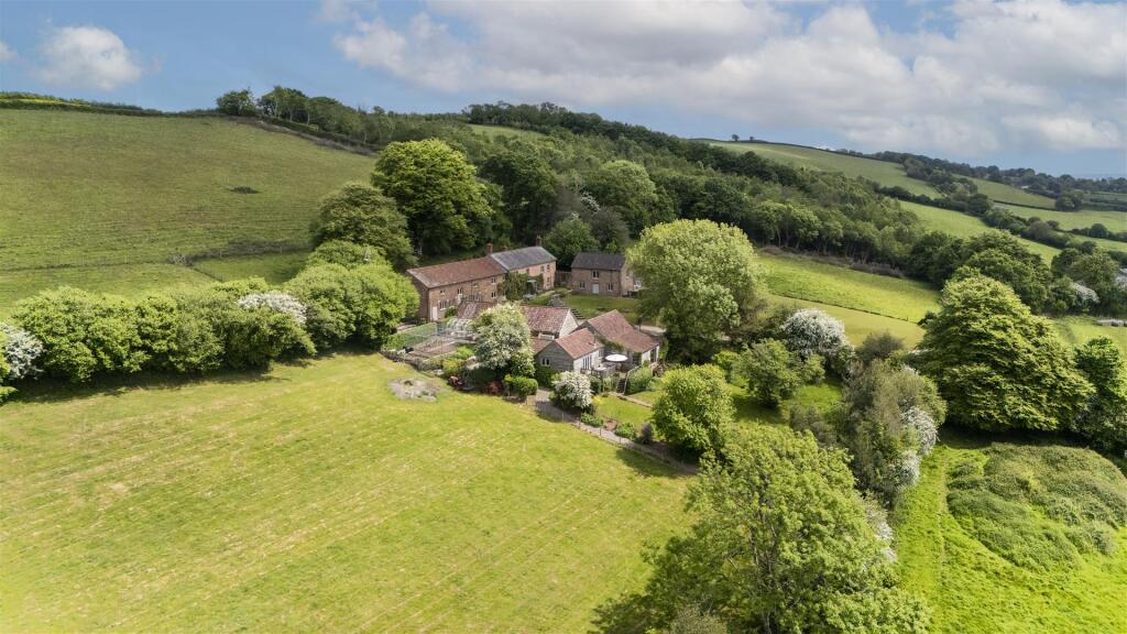Main image of property: Shillingford, Tiverton
