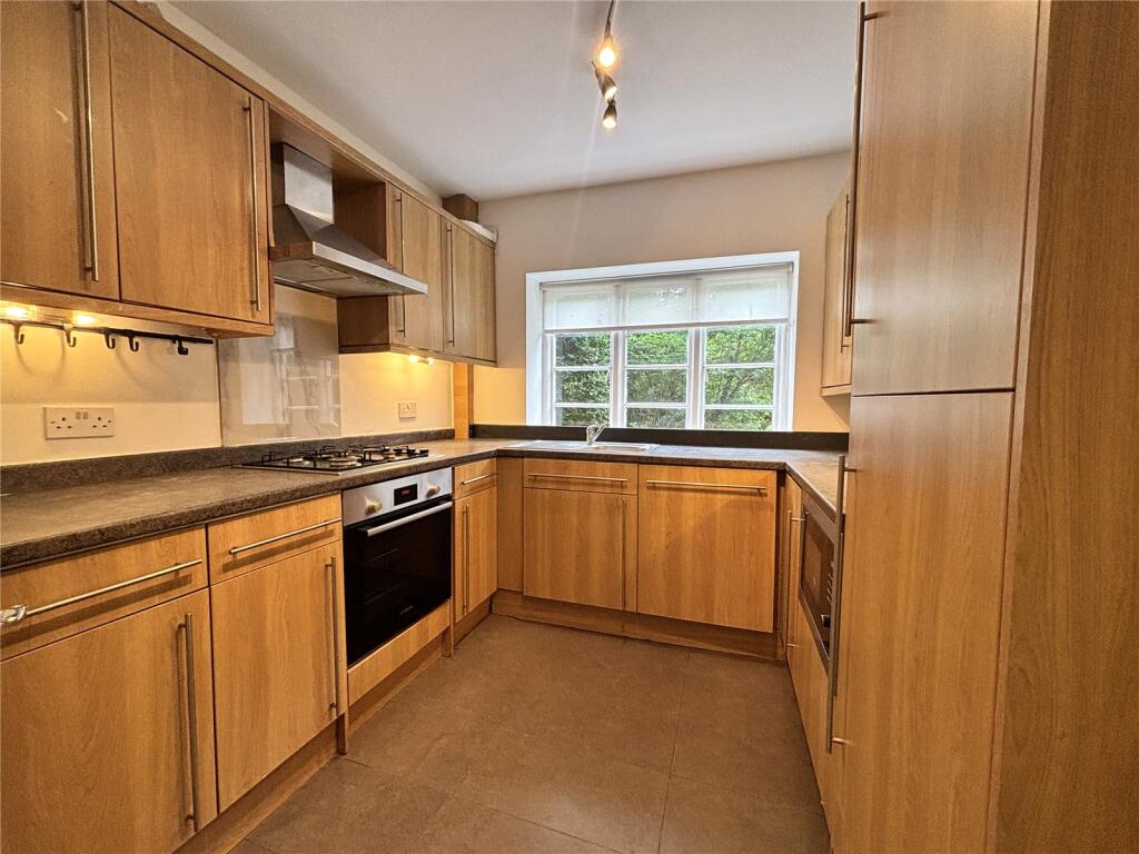 Main image of property: Ossulton Way, London, N2