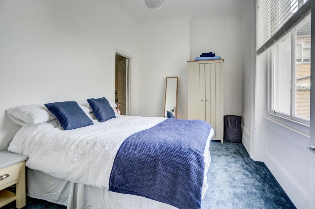 Apartment in Brighton - View 4