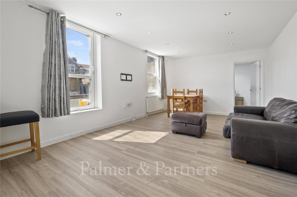 Main image of property: Colne Road, Clacton-on-Sea, Essex, CO15