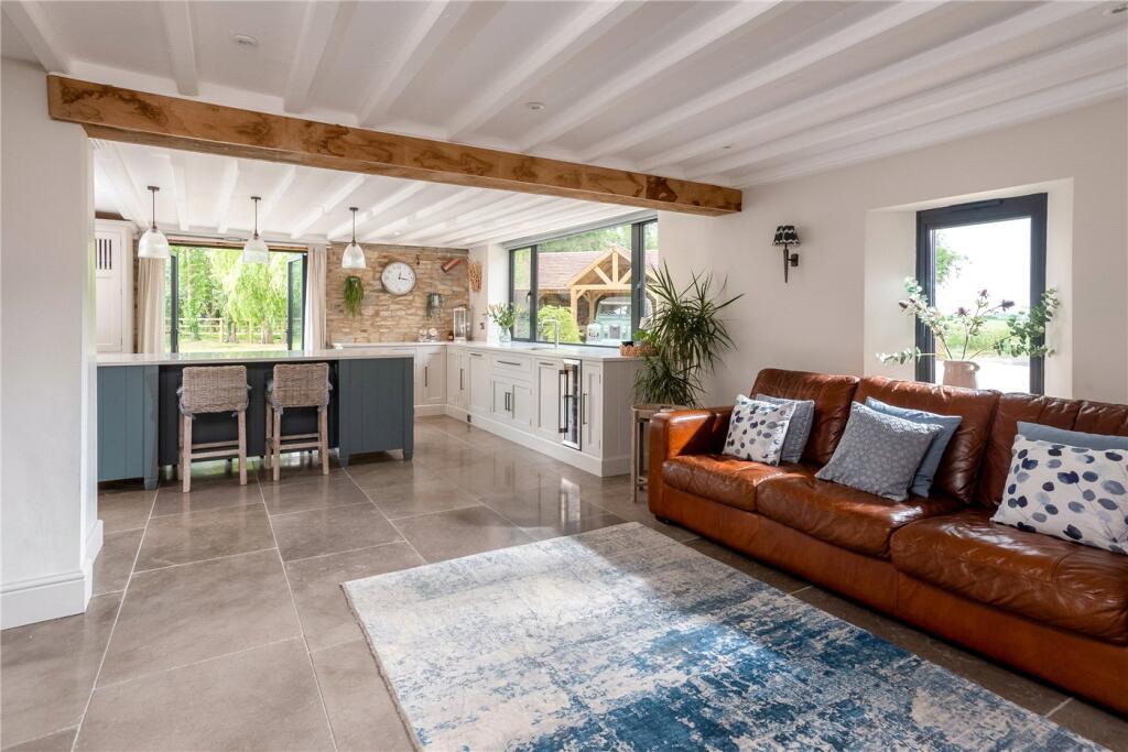 House in Worcester - More