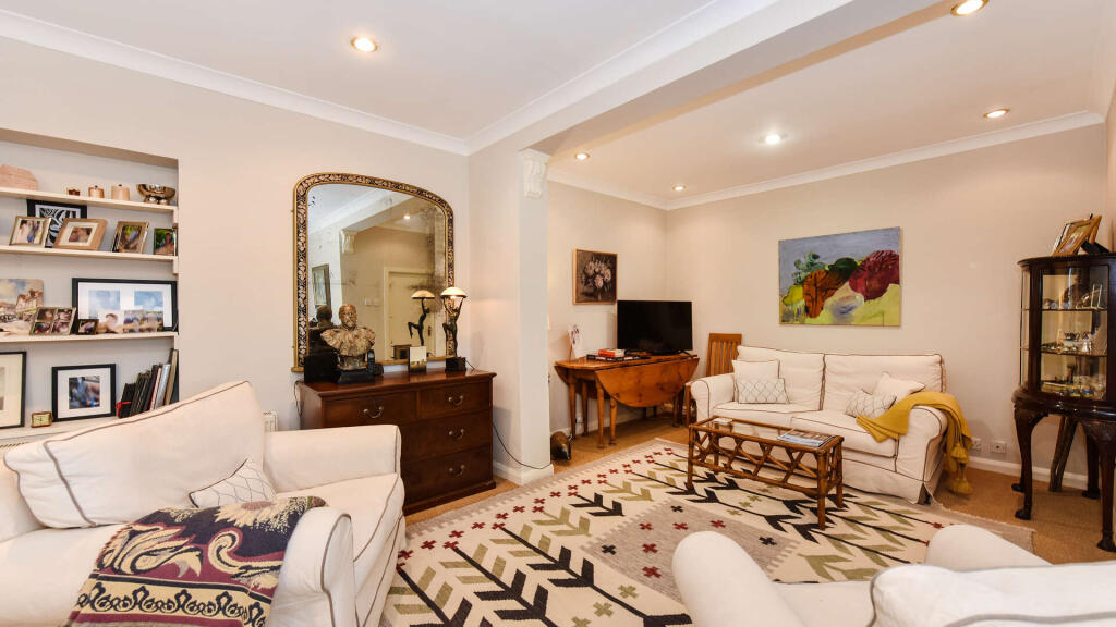 Main image of property: Hollywood Mews, London, SW10