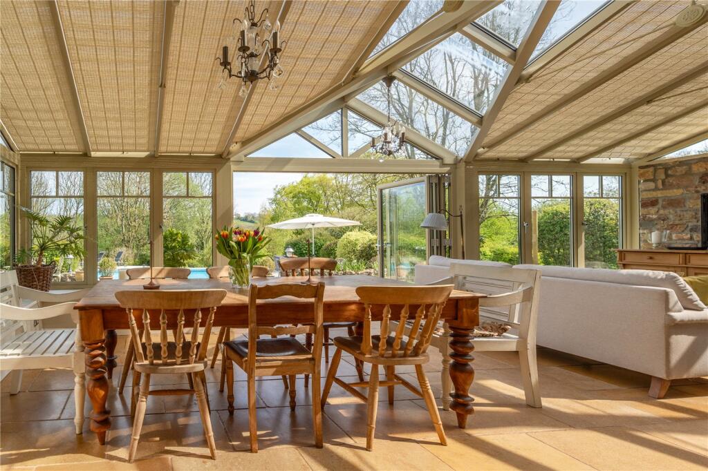 4 Bedroom Farmhouse with land and outbuildings, near Clutton photo 4