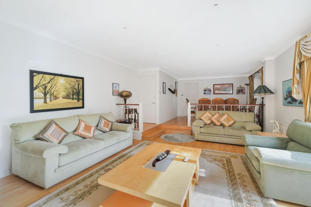 House in Kingston upon Thames - View 3