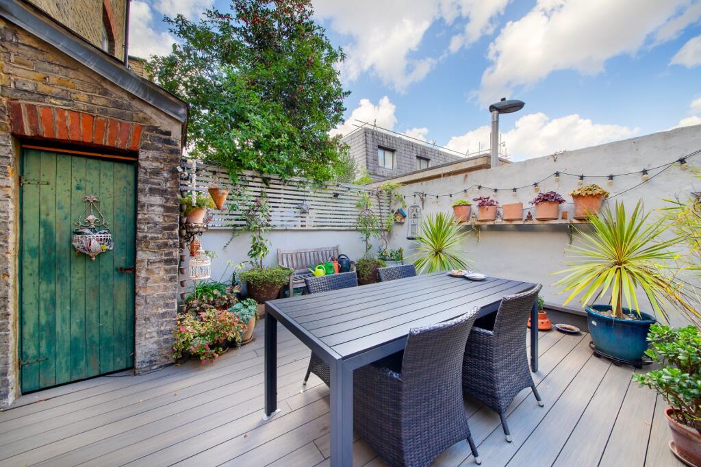 House in London - More