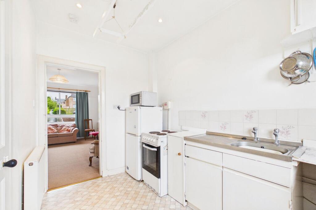 Apartment in Kirkcaldy, Fife - More