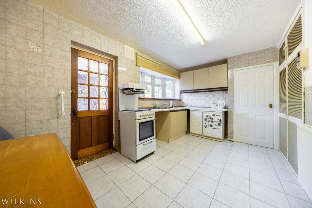 House in Tamworth, Staffordshire - More