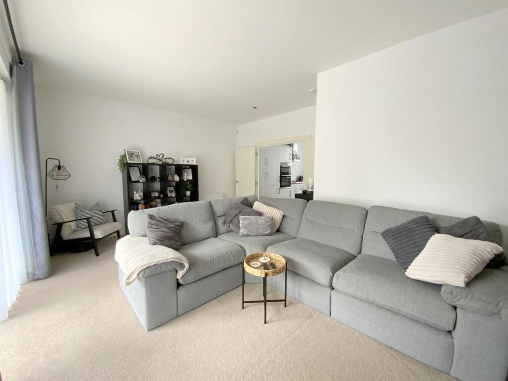 House in Doncaster - View 2