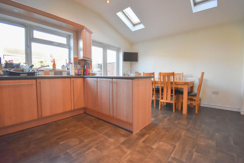 Ribble Way, Bedford, MK41 photo 3