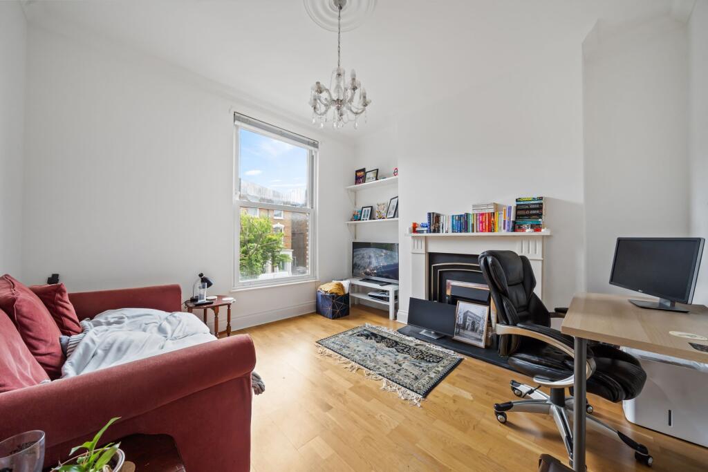 Apartment in London - View 2