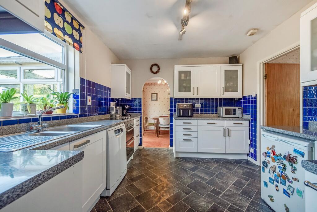 House in Southampton - View 5