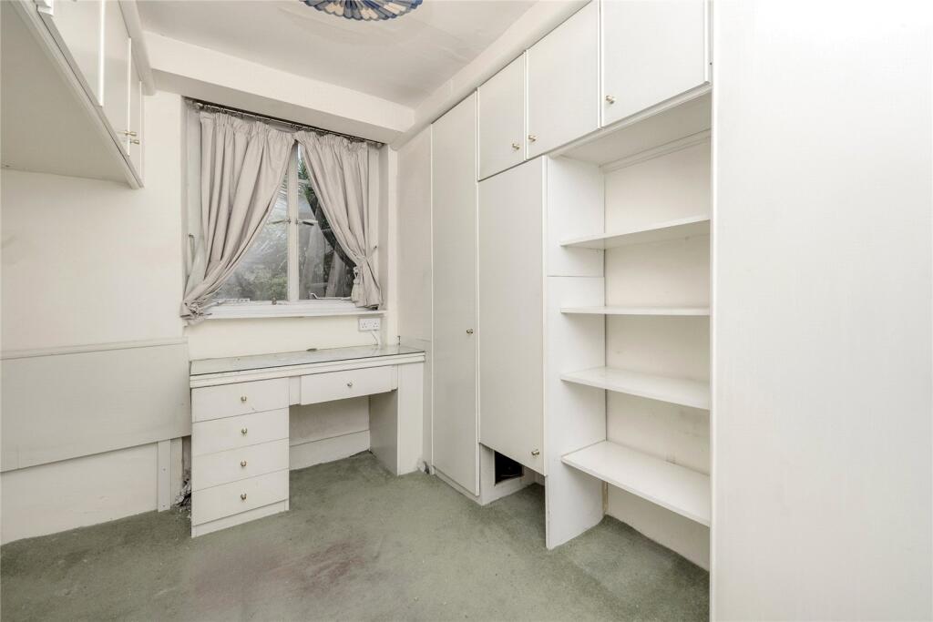 House in London - View 3