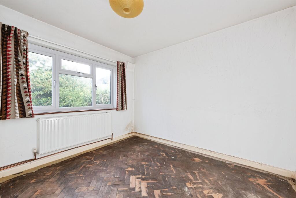 Apartment in Twickenham - View 5