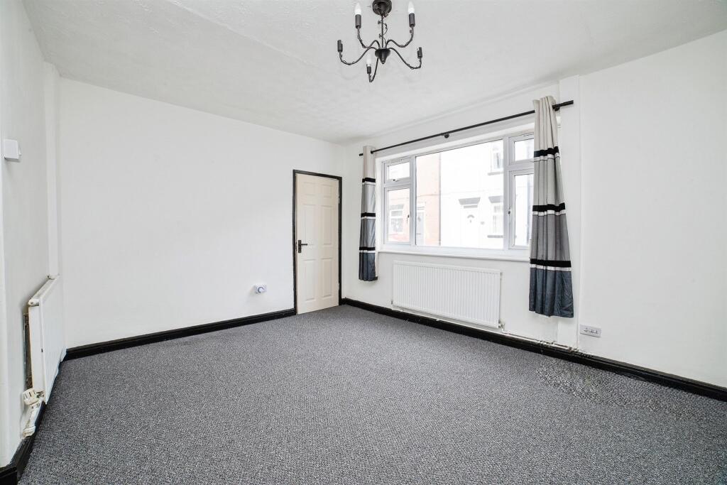 Portland Street, New Houghton, Mansfield photo 2