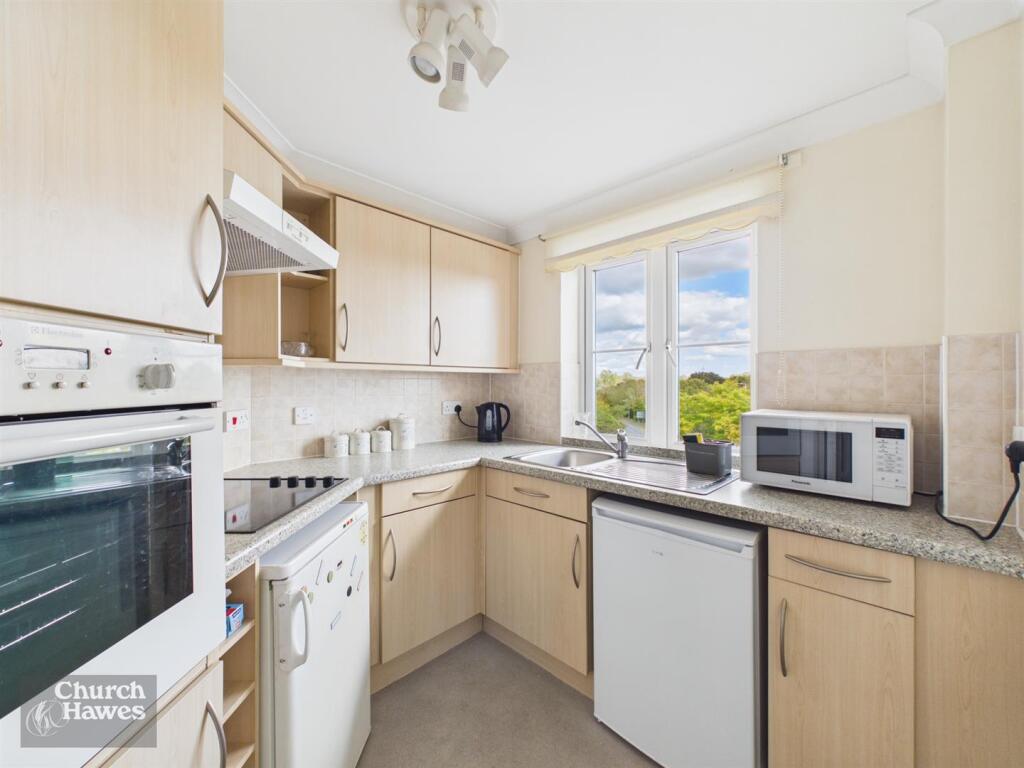 Apartment in Chelmsford, South Woodham Ferrers - View 4