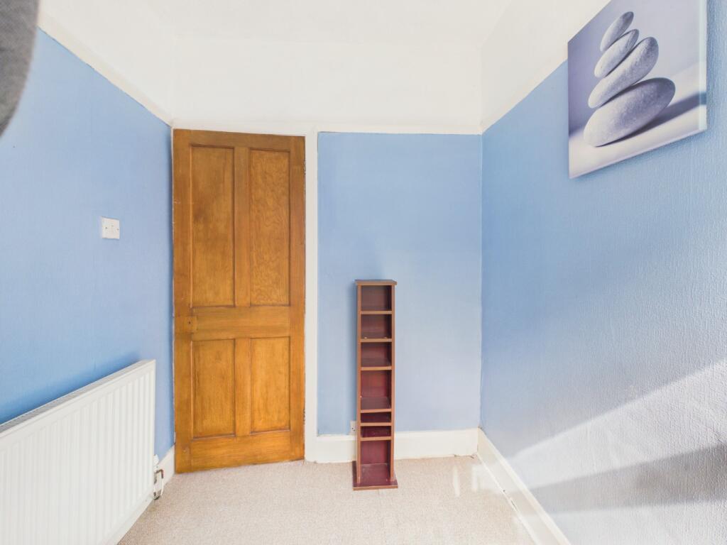 House in Hull - View 5