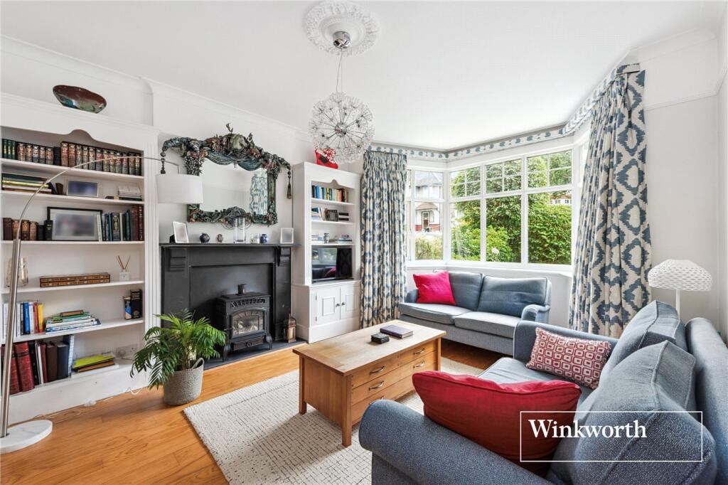 House in London, West Finchley - View 5