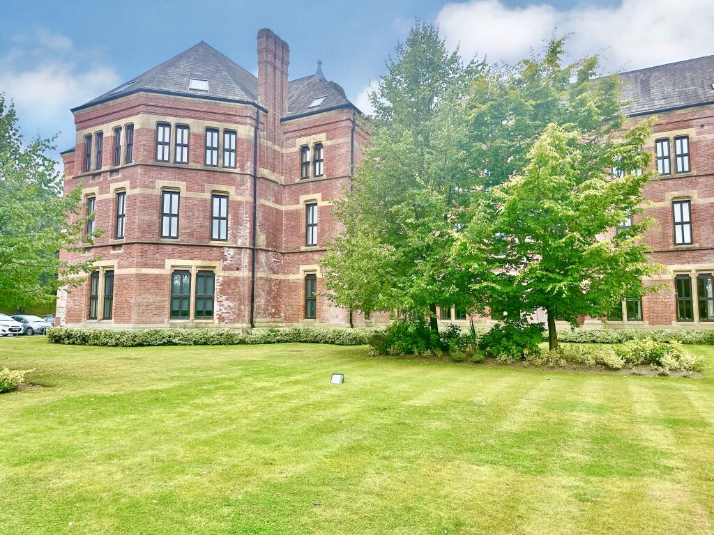 Wadsley Park Village, Sheffield, S6 photo 4